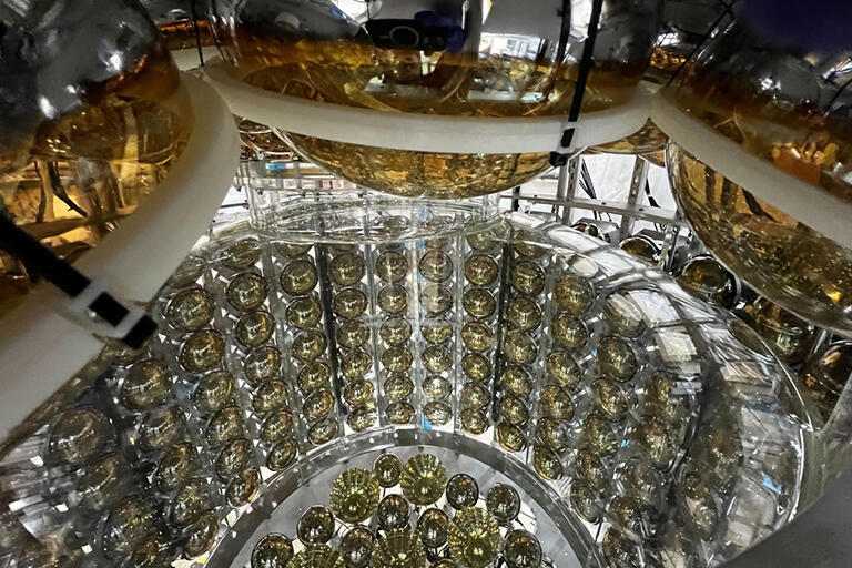 neutrino detector tubes